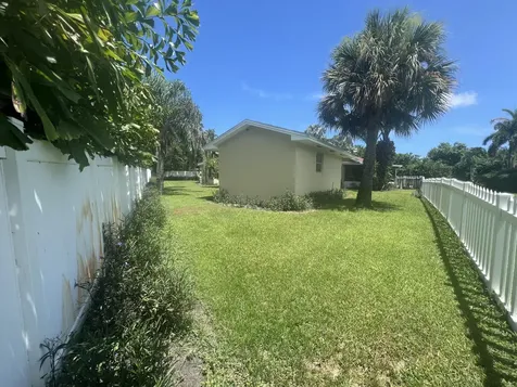 2081 Joy Rene Lane North Palm Beach FL 33408