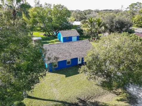 48 N Oak Street Fellsmere FL 32948