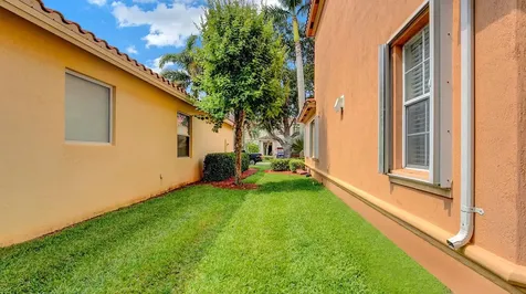 10641 Willow Oak Court Wellington FL 33414