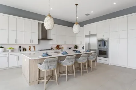 106 Se Via San Marino Port Saint Lucie FL 34984