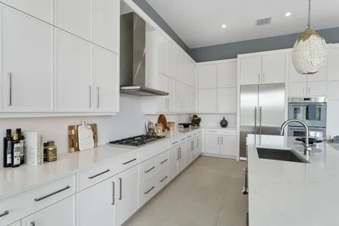 106 Se Via San Marino Port Saint Lucie FL 34984