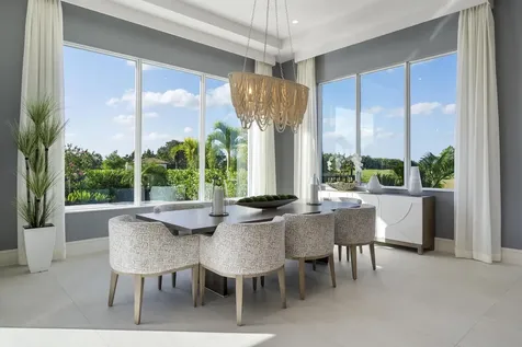 106 Se Via San Marino Port Saint Lucie FL 34984