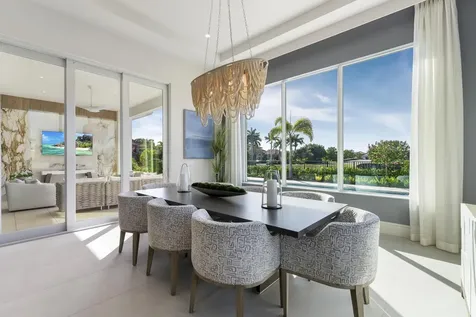 106 Se Via San Marino Port Saint Lucie FL 34984