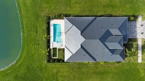 106 Se Via San Marino Port Saint Lucie FL 34984