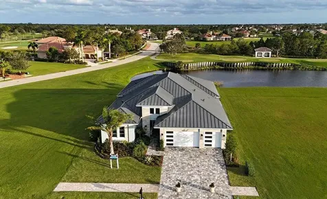 106 Se Via San Marino Port Saint Lucie FL 34984