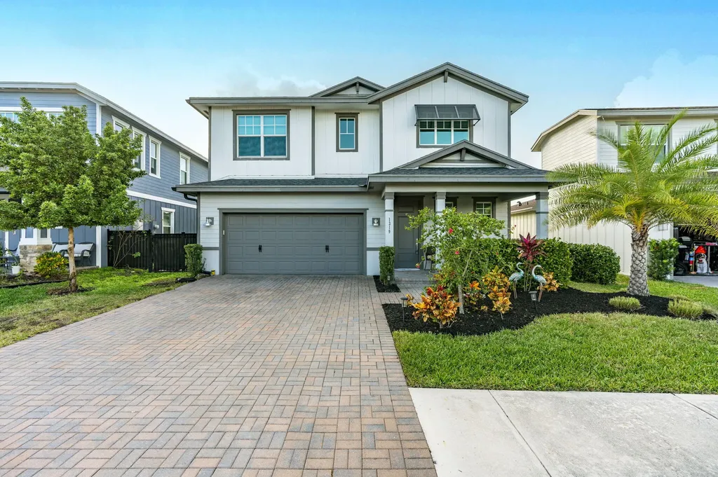 1319 Arrowhead Point Road The Acreage FL 33470