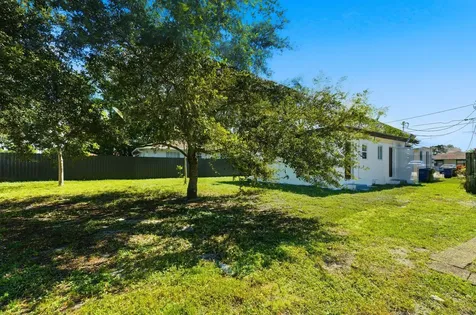 406 NW 7th Court Hallandale Beach FL 33009