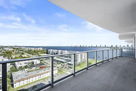 220 Lake Shore Drive Lake Park FL 33403