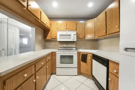 821 Sky Pine Way Greenacres FL 33415