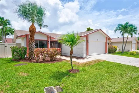 3 Fawlkland Circle Boynton Beach FL 33426