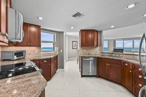5051 N Highway A1a Hutchinson Island FL 34949