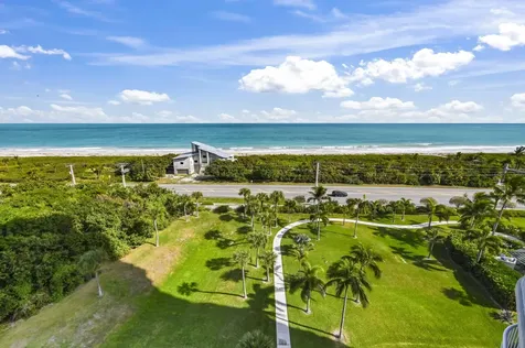 5051 N Highway A1a Hutchinson Island FL 34949