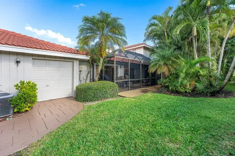 39 Estate Drive Boynton Beach FL 33436