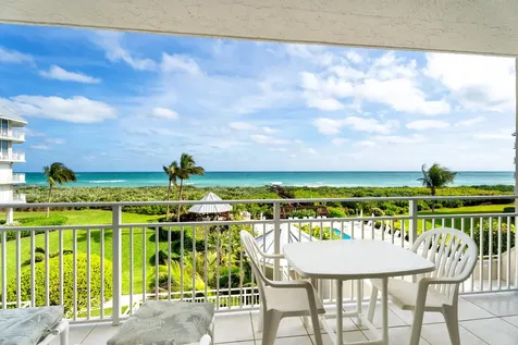 579 Ne Plantation Road Stuart FL 34996
