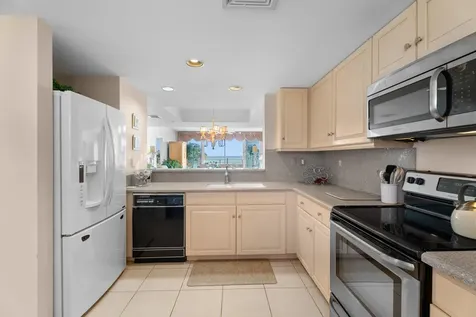 579 Ne Plantation Road Stuart FL 34996