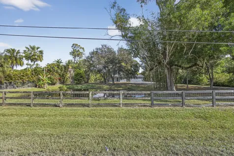4660 129th Avenue West Palm Beach FL 33411