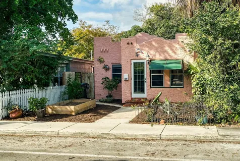 421 S L Street Lake Worth Beach FL 33460
