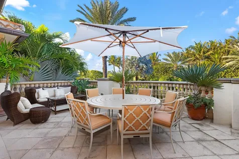 820 S Ocean Boulevard Manalapan FL 33462