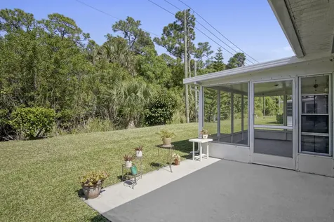 5680 Travelers Way Fort Pierce FL 34982