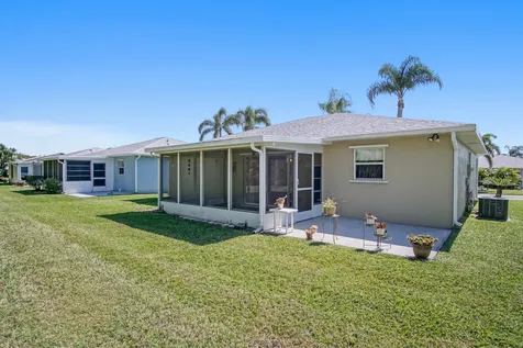 5680 Travelers Way Fort Pierce FL 34982