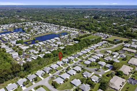 5680 Travelers Way Fort Pierce FL 34982