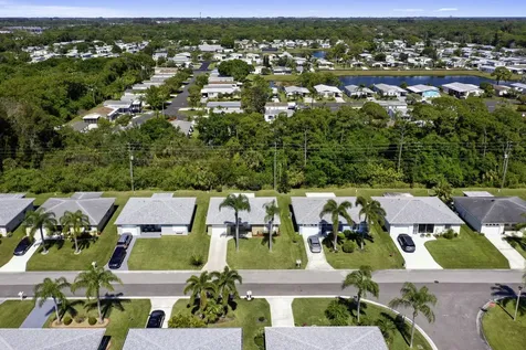 5680 Travelers Way Fort Pierce FL 34982