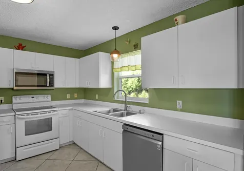 5680 Travelers Way Fort Pierce FL 34982
