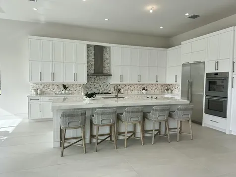 207 Se Bella Strano Port Saint Lucie FL 34984