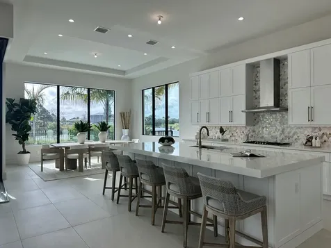 207 Se Bella Strano Port Saint Lucie FL 34984