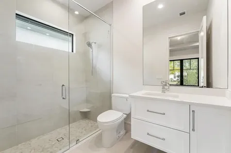 207 Se Bella Strano Port Saint Lucie FL 34984