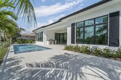207 Se Bella Strano Port Saint Lucie FL 34984
