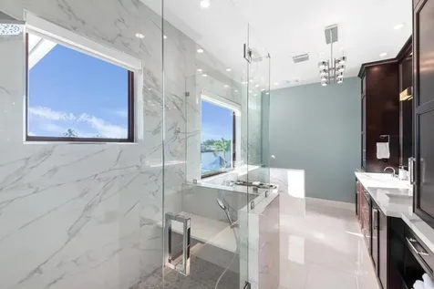4555 W Tradewinds Avenue Lauderdale By The Sea FL 33308