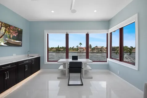 4555 W Tradewinds Avenue Lauderdale By The Sea FL 33308