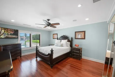 4555 W Tradewinds Avenue Lauderdale By The Sea FL 33308