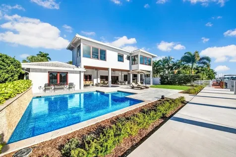 4555 W Tradewinds Avenue Lauderdale By The Sea FL 33308