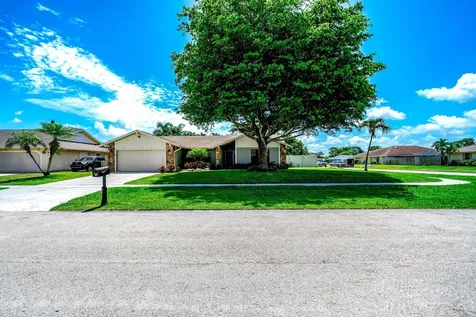 574 Juniper Place Wellington FL 33414