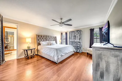 574 Juniper Place Wellington FL 33414