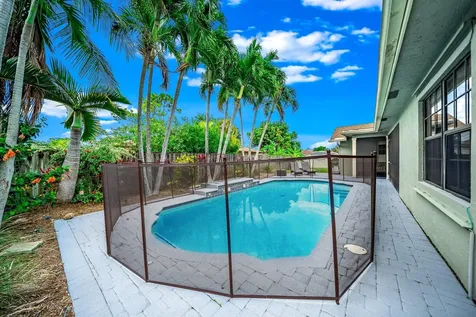 574 Juniper Place Wellington FL 33414