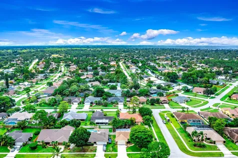 574 Juniper Place Wellington FL 33414
