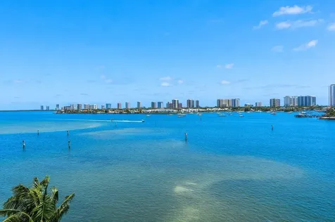 2640 Lake Shore Drive Riviera Beach FL 33404