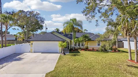 2374 Sw Chateau Terrace Port Saint Lucie FL 34953