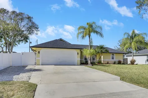 2374 Sw Chateau Terrace Port Saint Lucie FL 34953