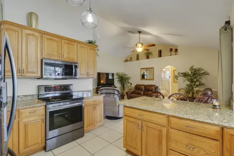 2374 Sw Chateau Terrace Port Saint Lucie FL 34953