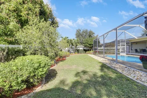 2374 Sw Chateau Terrace Port Saint Lucie FL 34953