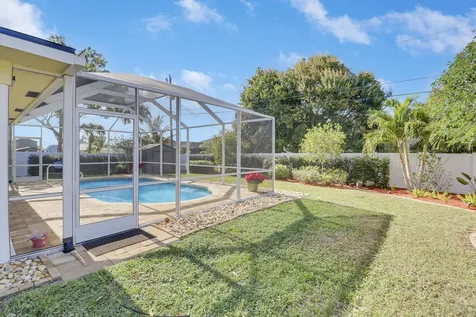 2374 Sw Chateau Terrace Port Saint Lucie FL 34953
