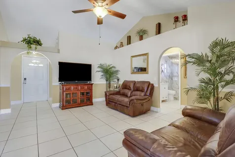 2374 Sw Chateau Terrace Port Saint Lucie FL 34953