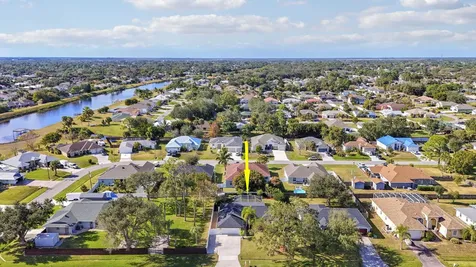 2374 Sw Chateau Terrace Port Saint Lucie FL 34953