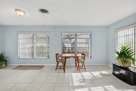 501 Ne Oleander Avenue Port Saint Lucie FL 34952