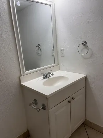 208 Wimbledon Lake Drive Plantation FL 33324