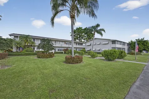 16 Sussex A West Palm Beach FL 33417